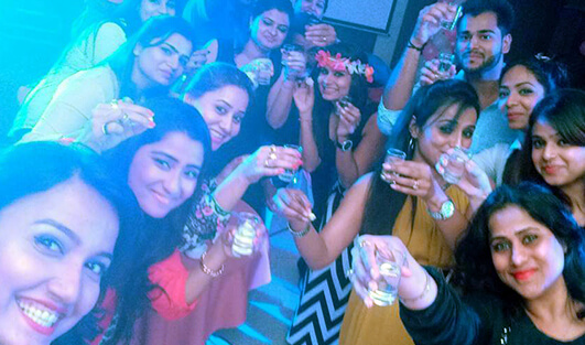 Emcee Ankita hosting a cocktail night at Hotel Sea N Rock in Ghodbunder Thane